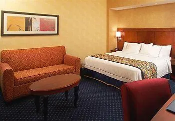 Courtyard Shadyside 3*